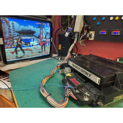 Cartucho original de Neo Geo del juego King of Fighters '97.