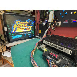 Cartucho original de Neo Geo del juego Shock Troopers.